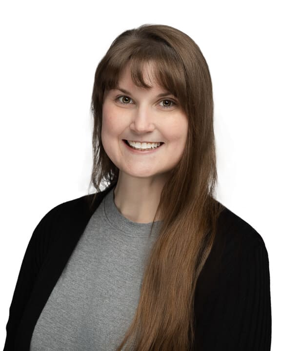 Charis Clawson headshot